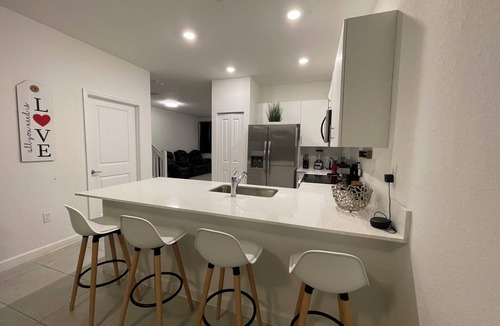 Homestead House | 3-bedroom Townhome in serene Homestead near The Everglades and The Keys