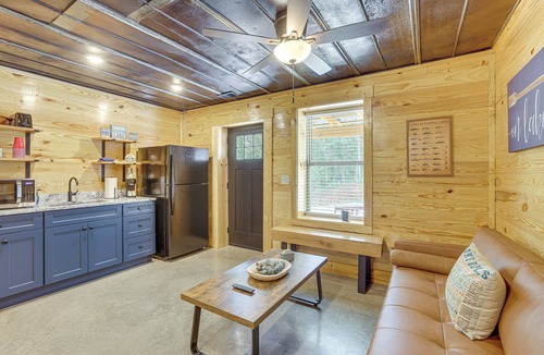 Alpine Bay Cabin | 3 Mi to Water: Logan Martin Lake Cabin Getaway