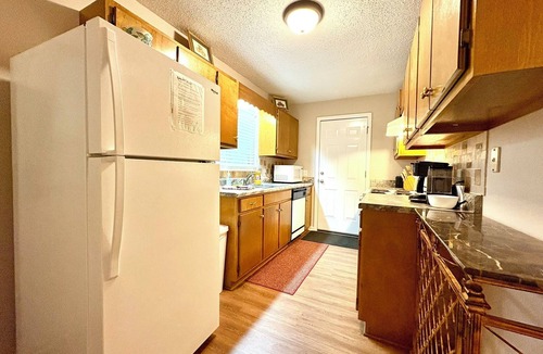 Guntersville House | 350 YARDS TO BOAT RAMP, CLOSE TO EVERYTHING
