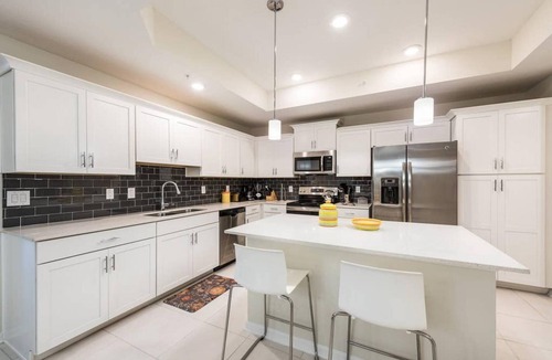Kissimmee Apartment | 3BR Apartment - Great Location Super Comfort