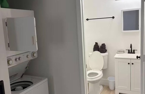 Liberty City Condo | 3BR house+loft near Wynwood, perfec getaway!