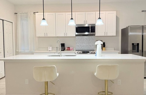 Taft House | 3BR | Spacious | Entire House | Close to all Parks