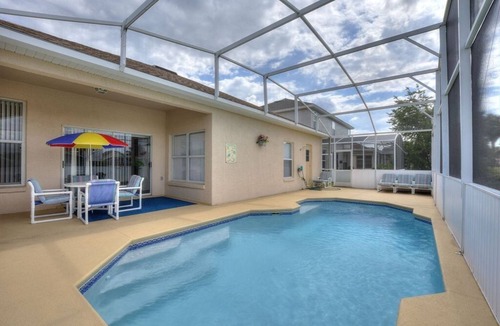 Esprit Villa | 4 Bed Villa with private pool overlooking Golf course and near Disney!