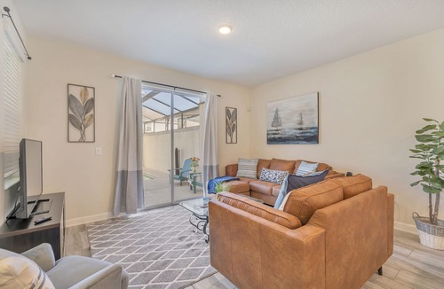Davenport House | 4 Bedroom ChampionsGate Townhome w/Private Pool & Resort Amenities near Disney!