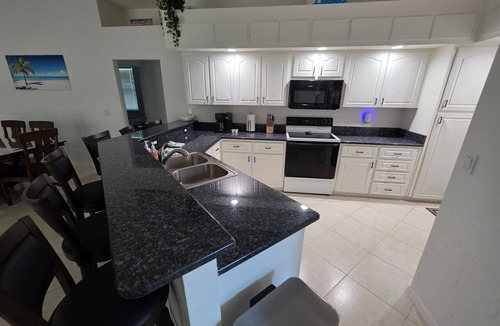 Lecanto House | 4-br 3-ba Beautiful Suncoast Pool House centrally located in Lecanto Fl.