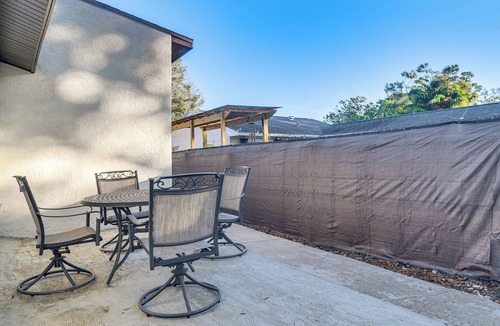 St. Petersburg House | 4 Mi to Dtwn St Pete! Pet-Friendly Home w/Yard