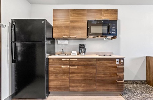 Jonesboro Hotel | 4 Pet-Friendly Rooms w/Kitchenette | Free Parking | Minutes away from Museums