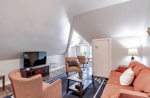 Mobile Apartment | 4 Units! Mins to Downtown&Dining - Dauphin Darling