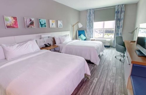 Wesley Chapel Hotel | 4 Units Perfect for Big Groups! Free Parking, Pool, Free Breakfast!