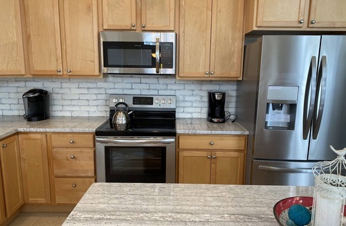 North End Condo | 4BR - 3 Bath/9th & Central