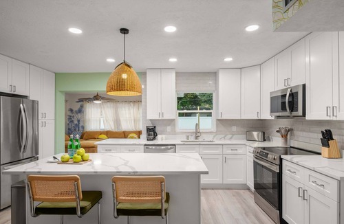 Walsingham House | 4BR home w/pool & backyard