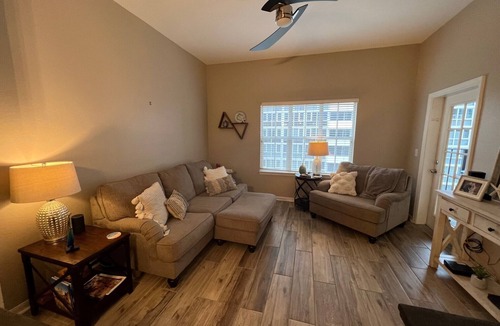 St. Petersburg Condo | 4th Floor 2 Bedroom/2 Bath Condo in Downtown St Pete with view of water.