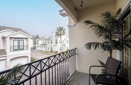 Gulfport Villa | 5 min walk to the beach! In this 945 sq feet 1bed, 1bed Condo!