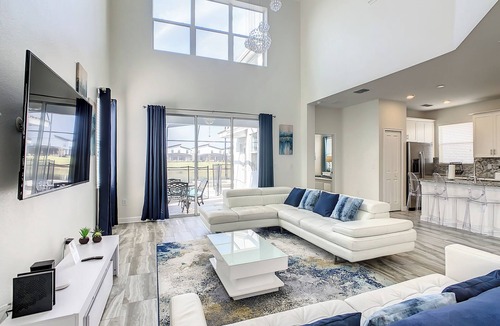 Kissimmee House | 🏝️ 5BR/5BA Home w/Private Pool & Spa, Themed Kids’ Rooms & Resort Fun | Storey Lake Near Disney