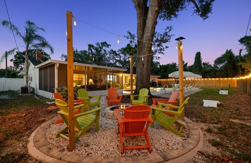 Brandon House | 5BR~Huge Backyard~Minigolf~Heated Pool~Outdoor Projector~Gameroom~FIOS WiFi