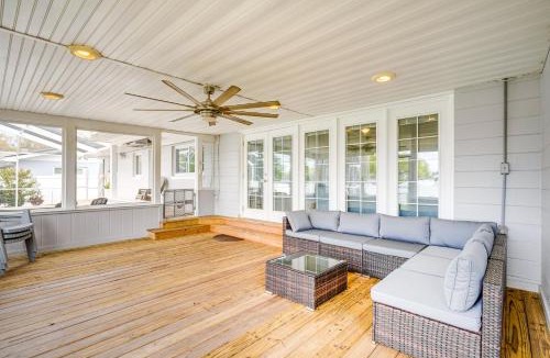 Winter Haven House | 6 Mi to Legoland: Retreat w/Pool & Fenced Yard