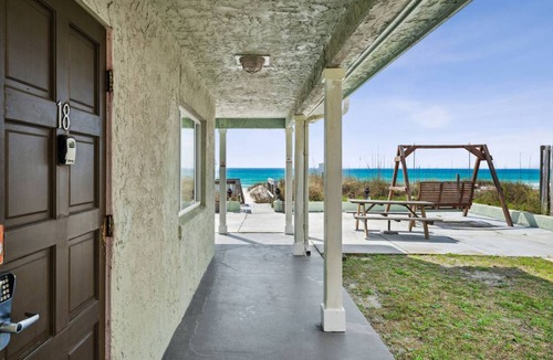 Silver Sands Beach Condo | 60 m² Condo ∙ 1 bedroom ∙ 3 guests
