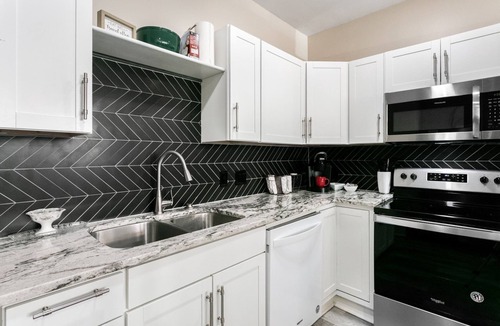 Natchez Condo | 610 Franklin: Downstairs | 2/2 | Heart of Downtown | Pet Friendly w/fee