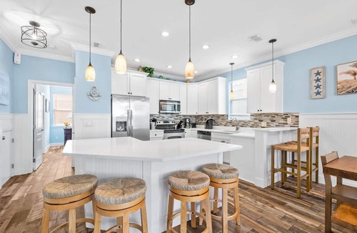 Villages of Crystal Beach House | 6BR Beach Home 5-min Walk to Ocean Resort Pool