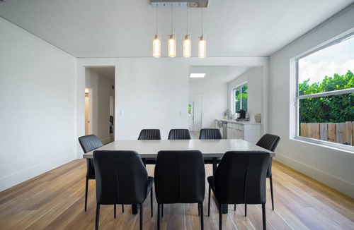 The Roads House | 6BR Central Miami, Outdoor Cinema, Private Pool, Best for Groups