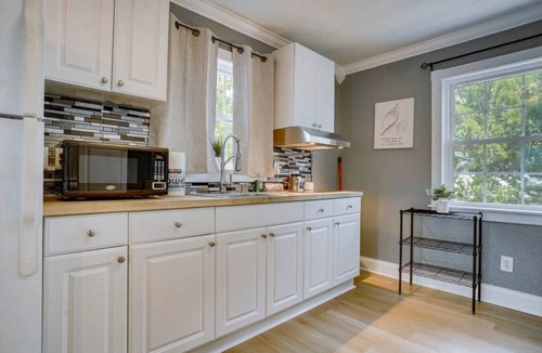 Vero Beach House | 6BR Family Compound |Game Room|2mi to Wabaso Beach