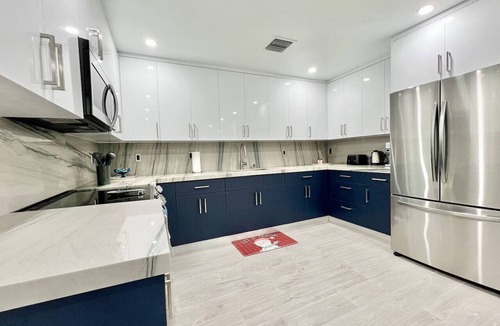 Olympia Heights House | 6BR Miami Waterfront Villa with Heated Pool