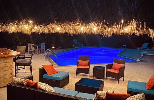 Sugarloaf Key Villa | 6BR Villa + Bungalow | Pool & Tiki | 30 Min to KW