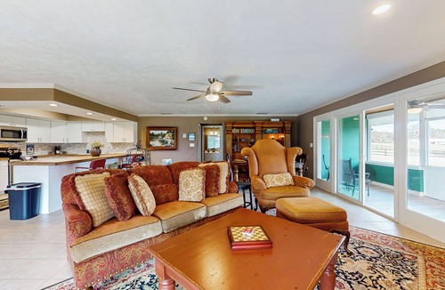 Micanopy House | 7 Mi to Paynes Prairie Preserve! Rural Retreat