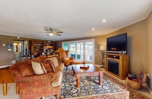 Micanopy House | 7 Mi to Paynes Prairie Preserve! Rural Retreat