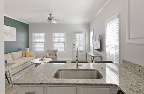 Huntsville Apartment | 73 m² Apartment ∙ 1 bedroom ∙ 2 guests