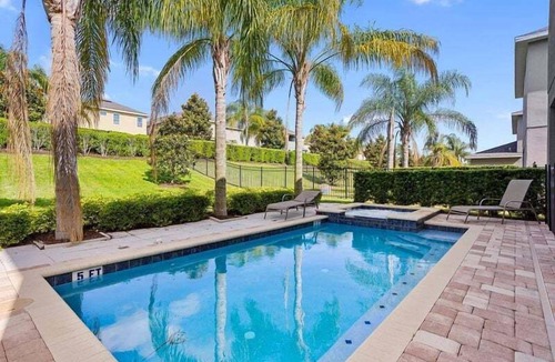 West Kissimmee Cottage | 7500-8-ma-well Equipped Home