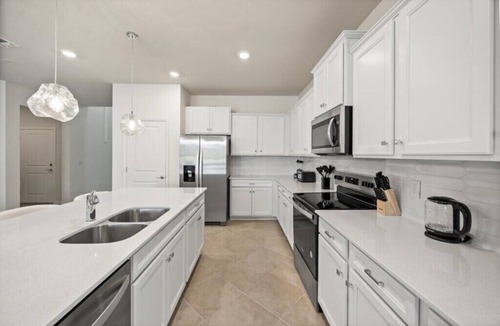 Four Corners House | 8 BD/6 BA/Windsor Cay (15960 SC)
