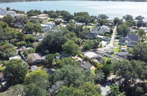 Lakeland House | 8 Bedrooms Holiday Homes In Lakeland