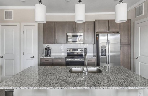 Huntsville Apartment | 93 m² Apartment ∙ 2 bedrooms ∙ 4 guests