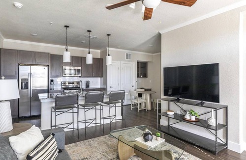 Huntsville Apartment | 93 m² Apartment ∙ 2 bedrooms ∙ 4 guests