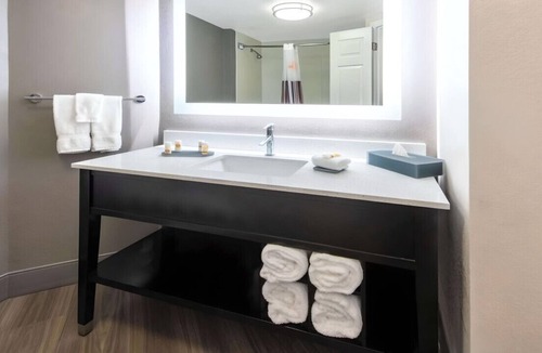 Tampa House | A Comfortable Space to Enjoy! Pets Allowed, Gym