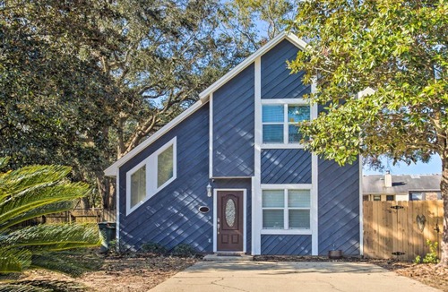 Northeast Pensacola House | A-Frame Retreat in Pensacola, 10 Mi to Dtwn