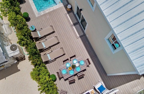 Uptown - Upper Duval House | *A ROYAL AFFAIR @ DUVAL* 3 Home Compound + Last Key White Glove Service…