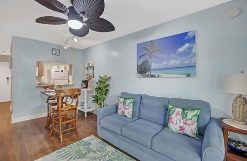 Truman Annex Condo | A SEAGLASS PARADISE ~ Charming 2 BR/1 Ba 1st Floor Condo in Truman Annex!