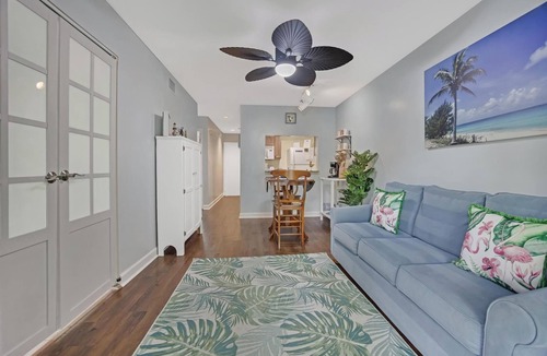 Truman Annex Condo | A SEAGLASS PARADISE ~ Charming 2 BR/1 Ba 1st Floor Condo in Truman Annex!