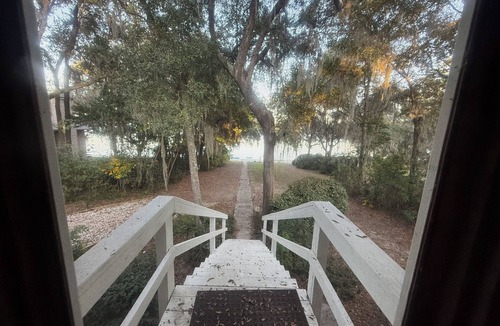 Putnam Hall House | A unique vacation resort- former Florida Governor’s family estate lake house