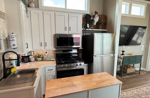 Baker County Cabin | ADA 1 Bed/1 Bath w/Loft - Pet Friendly, Sleeps 4 - ADA 1 Bed/1 Bath w/Loft - Pet Friendly, Sleeps 4