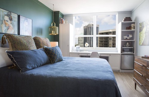 Coconut Grove Apartment | Adorable 12th Floor Standard Unit-Parking Included