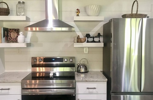 Clayton Cottage | Affordable specials! Close to everything; downtown, river, lake. Guests love it!