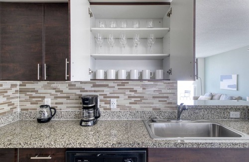 West Little Havana Apartment | Airy Coral Gables 2BR w/Gym, Pool, W/D, nr shopping, by Blueground