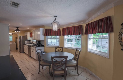 Albertville House | Albertville lovely 3 bedroom family home