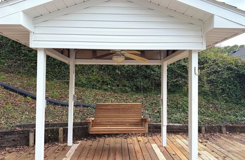 Malbis House | Allergen conscious 3-bedroom Daphne home with Pool