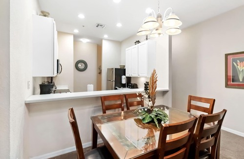 Hillcrest Estates Apartment | Amazing Bahama Bay Resort, close to Disney