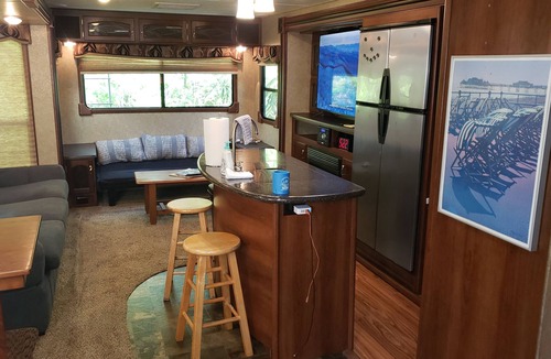 Panama City House | Amazing recreational vehicle with AC at Cook Bayou Marina in Panama City.