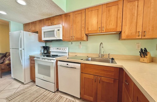 Key Largo Condo | Another Day in Paradise Best Waterfront and Poolside Views.